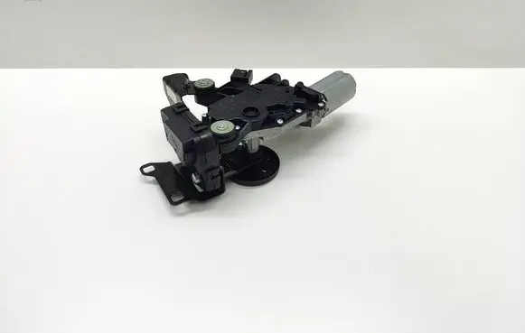 BMW 5 E60 E61 Rear window wiper motor 4423669 61624423669 139702010