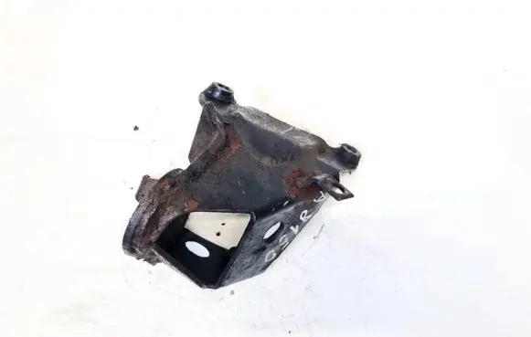Volkswagen PASSAT B4 Engine mounting bracket