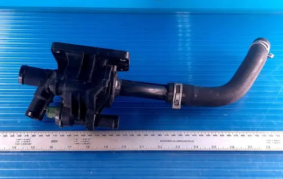 Thermostat/thermostat housing