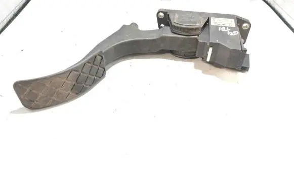 Volkswagen Golf IV Accelerator throttle pedal 1J1721503K 0281002342 091104841YB