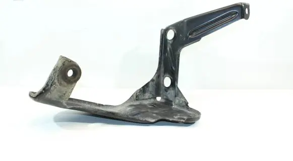 Audi A6 S6 C6 4F Intercooler pipe mounting bracket 4F0145813F
