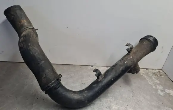 Volkswagen II LT Intercooler hose/pipe 8D0145762A