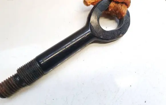 Chevrolet Captiva Towing hook eye 