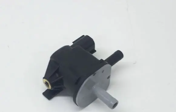 Toyota RAV 4 (XA40) Turbo solenoid valve 1362007010 9091012276 1611275