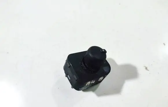 Audi A4 S4 B6 8E 8H Wing mirror switch 8E0959565