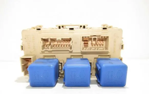 Nissan X-Trail T30 Fuse module