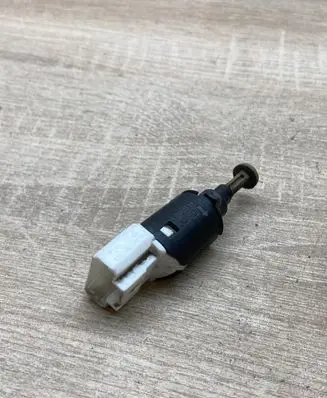 Peugeot 307 Brake pedal sensor switch 9643478880