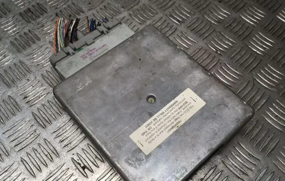 Ford Puma Engine control unit/module 1S6F12A650CA I000287 E11I000287