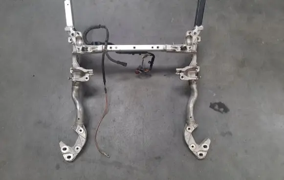 Audi Q7 4M Front subframe 4M0399315L