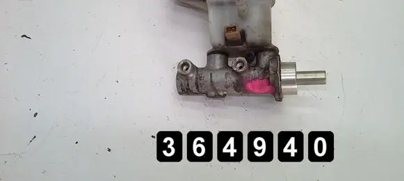 Master brake cylinder