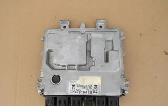 Mercedes-Benz E W213 Engine control unit/module A6549003200