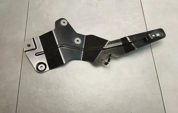 Cupra Formentor Other engine bay part 5Q1819567A 1121