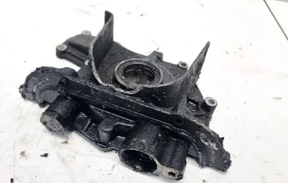 Opel Zafira B Oil pump 37018201