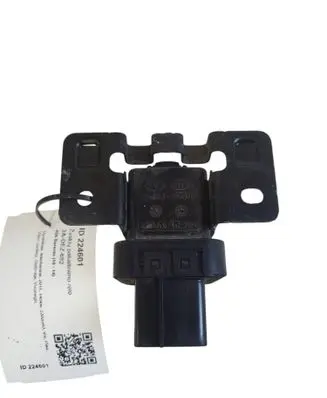 KIA Sorento Glow plug pre-heat relay 368332F000