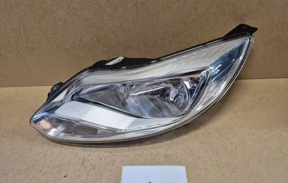 Ford Focus Headlight/headlamp BM5113W030AK