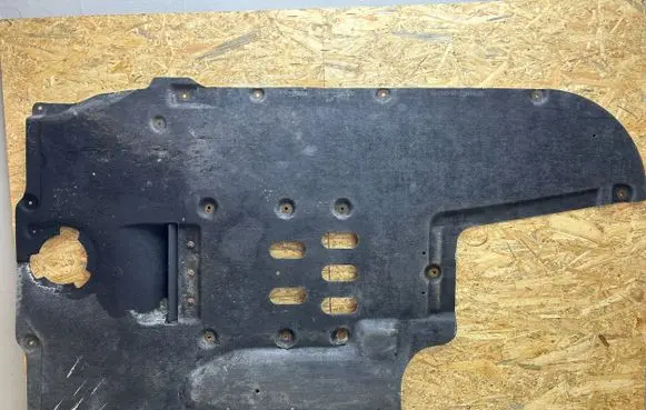 BMW 5 F10 F11 Gearbox bottom protection 7193220