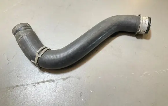 Mercedes-Benz Sprinter W906 Engine coolant pipe/hose A9065012982