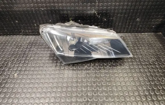 Skoda Superb B8 (3V) Headlight/headlamp 3V1941016A 1ZS01193922