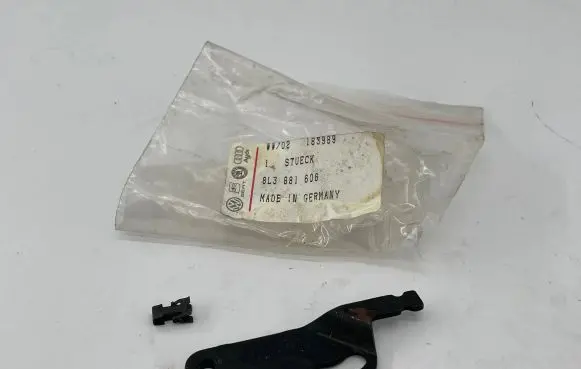 Audi A3 S3 8L Seat wiring loom 8L3881606