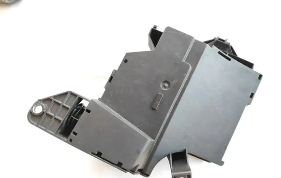 Opel Corsa C Fuse box cover 09115985