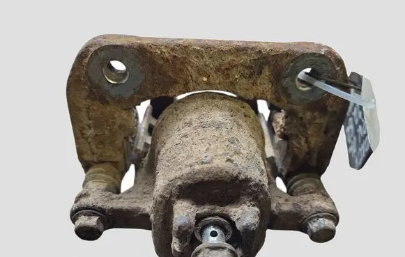 Honda CR-V Rear brake caliper