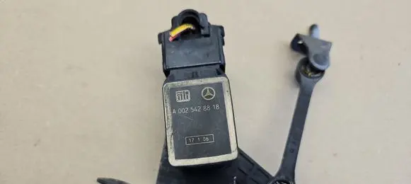 Mercedes-Benz SL R230 Headlight/headlamp level sensor A0025428818 0025428818 A2303200489