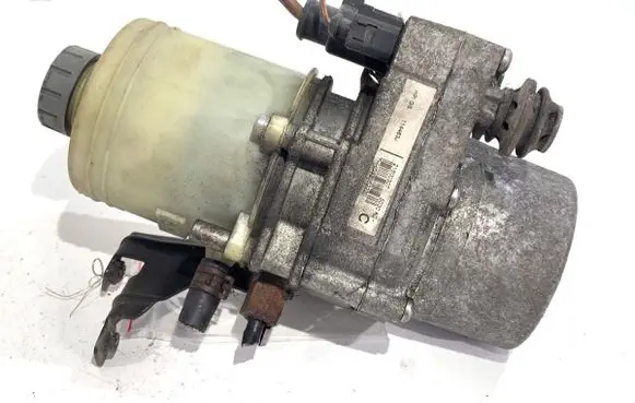 Volkswagen Polo IV 9N3 Power steering pump 6Q0423155AH