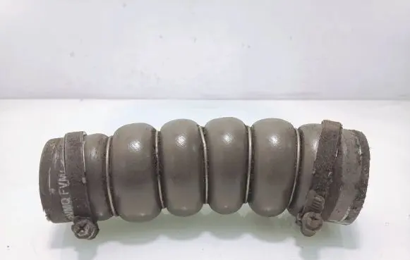 Ford Focus Intercooler hose/pipe D05WE