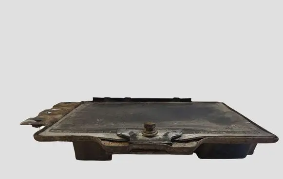 KIA Carens II Battery tray