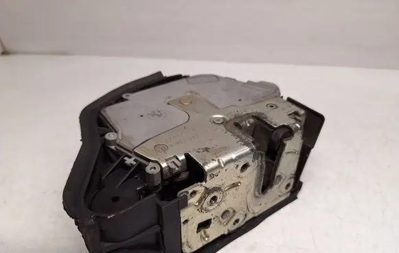 BMW X5 E53 Front door lock 8402537 51218402537