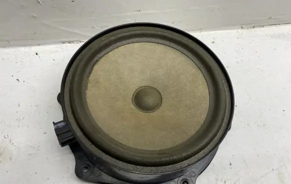 Audi A2 Front door speaker 8Z0035411 8637611205