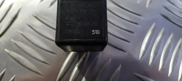 Opel Zafira A Other relay GM90464760 90464760