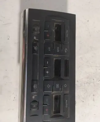 Audi A4 S4 B6 8E 8H Climate control unit 8E0820043AB 1325883