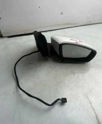 Volkswagen Polo V 6R Front door electric wing mirror