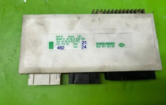BMW 5 E39 Comfort/convenience module 6922152 5DK00704729 6922273