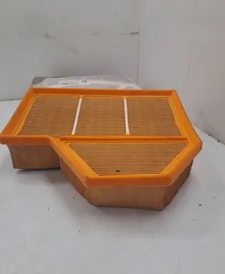 BMW 5 E60 E61 Air filter 7834714