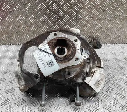 Rear wheel hub