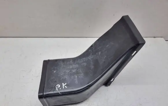 BMW 5 E60 E61 Air intake duct part 7033703 51117033703
