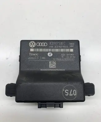 Volkswagen PASSAT B6 Gateway control module 3C0907530C 3C0907951A