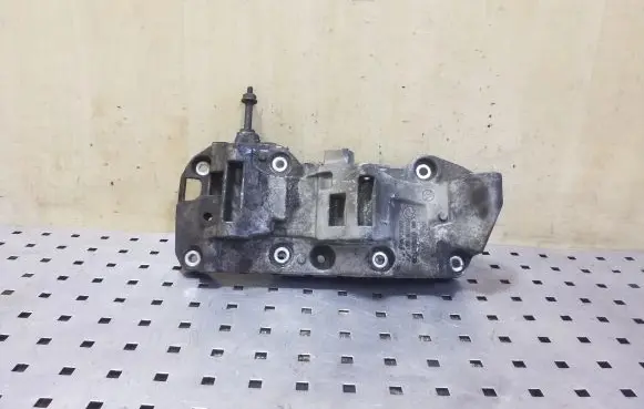 Generator/alternator bracket