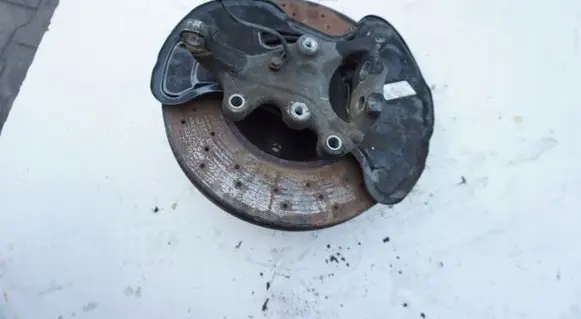 Mercedes-Benz C W204 Front wheel hub
