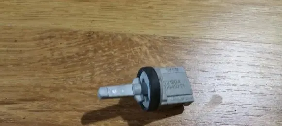 Interior temperature sensor