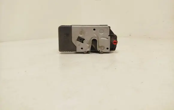 Opel Zafira A Rear door lock 24414135