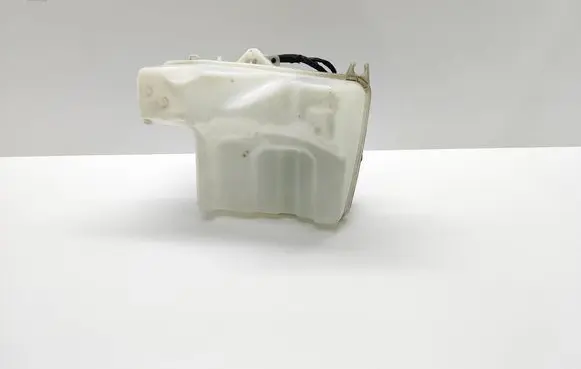 BMW 5 E60 E61 Windshield washer fluid reservoir/tank 7179449 717944901 61667179449