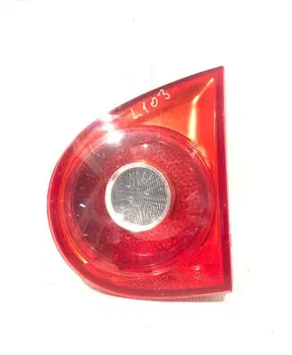 Tailgate rear/tail lights