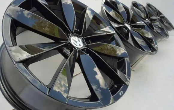 Volkswagen Scirocco R19 alloy rim 1K8601025S