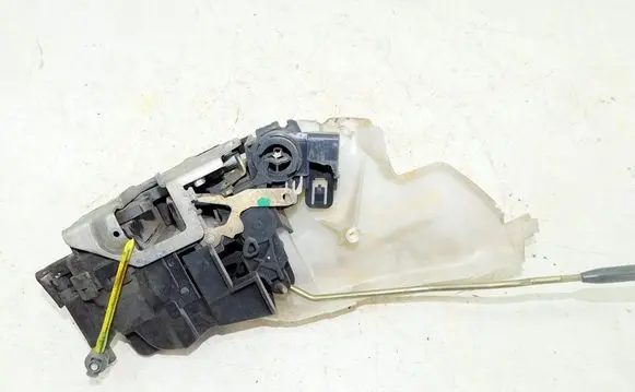 Mercedes-Benz CLK A208 C208 Front door lock 190120