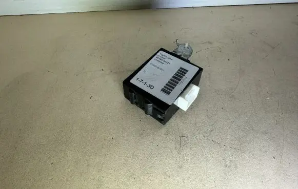 Toyota Land Cruiser (J120) Immobilizer control unit/module 8978060321 8748060321