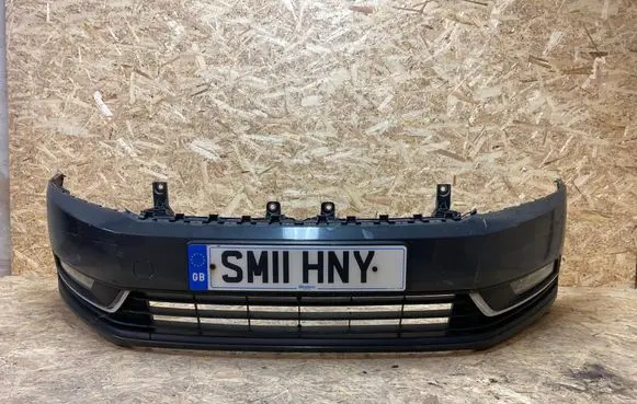 Volkswagen PASSAT B7 Front bumper