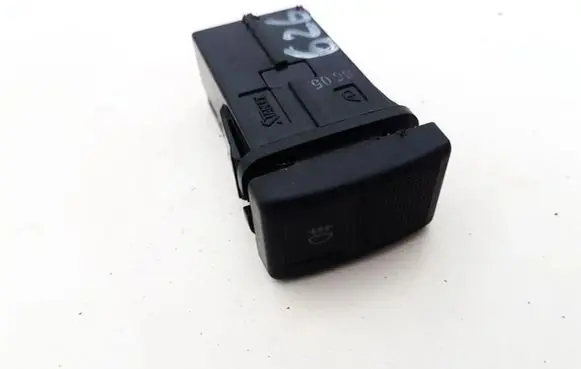 Fog light switch